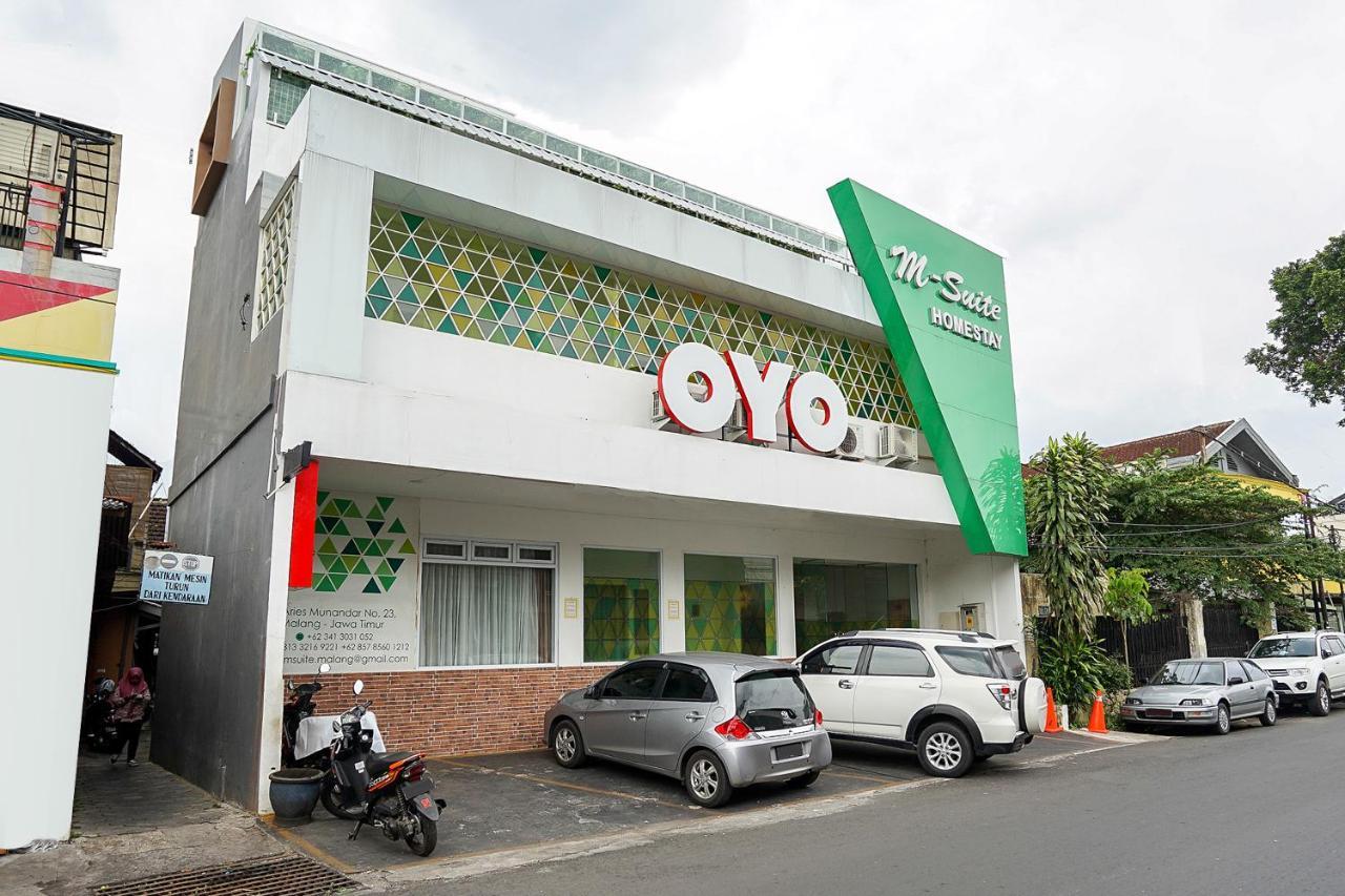 Oyo 272 M Suite Residence Malang Eksteriør billede